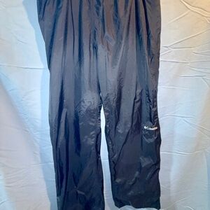 Columbia Sportswear water & wind proof pants. Black XXL